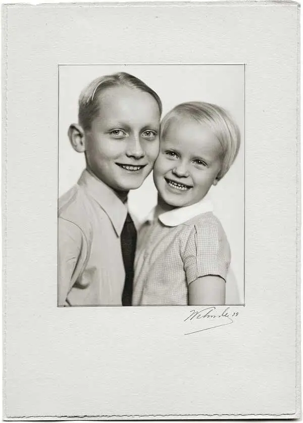Лассе и Карин у фотографа в конце 1930х Фотография Частный архив - фото 48