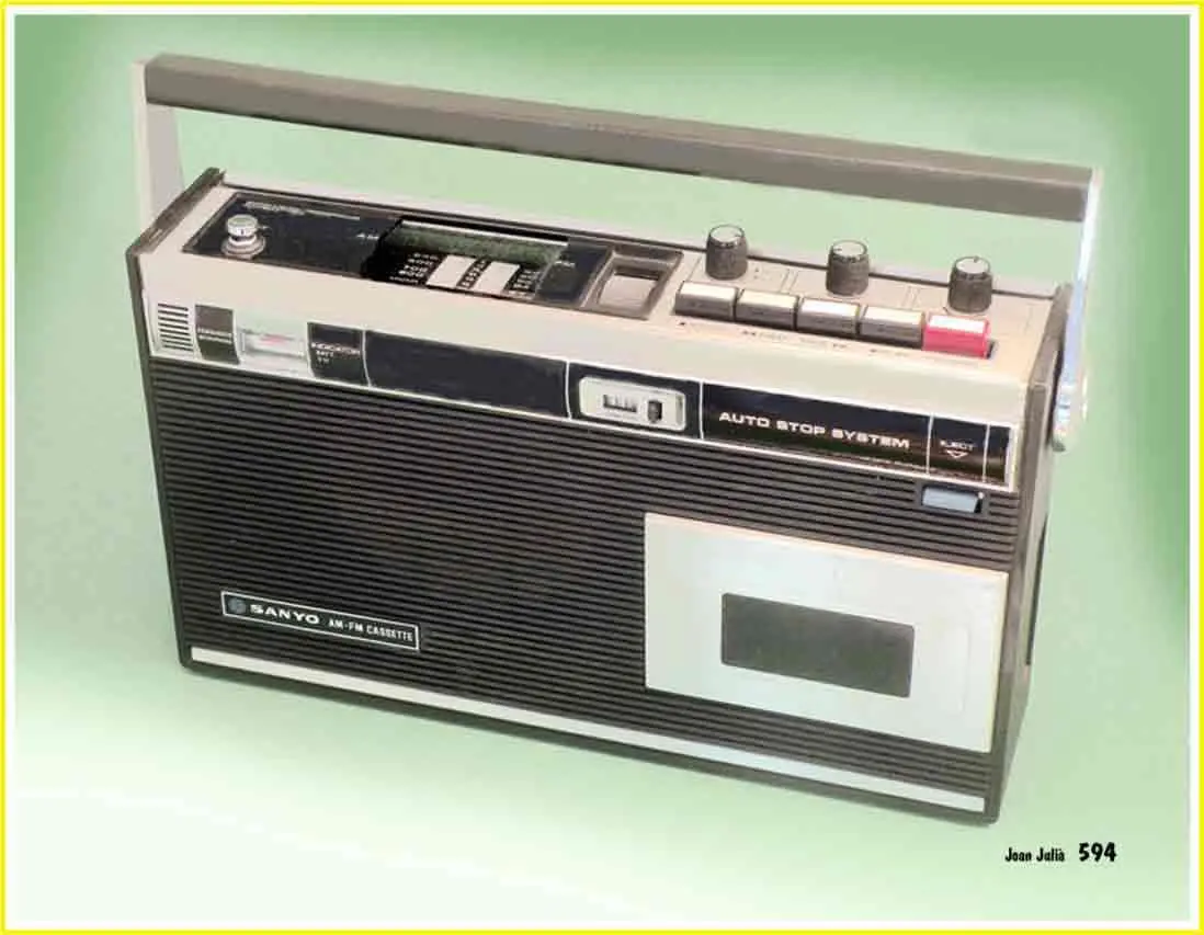 1 SANYO AINSA Mod MR1112F Fabricado en Tudela AM FM Cassette Pilas 4 x - фото 62