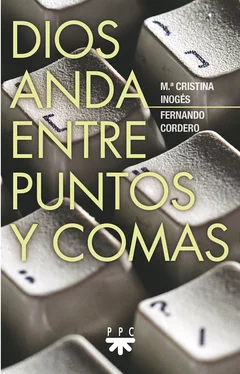 María Cristina Inogés Sanz Dios anda entre puntos y comas обложка книги