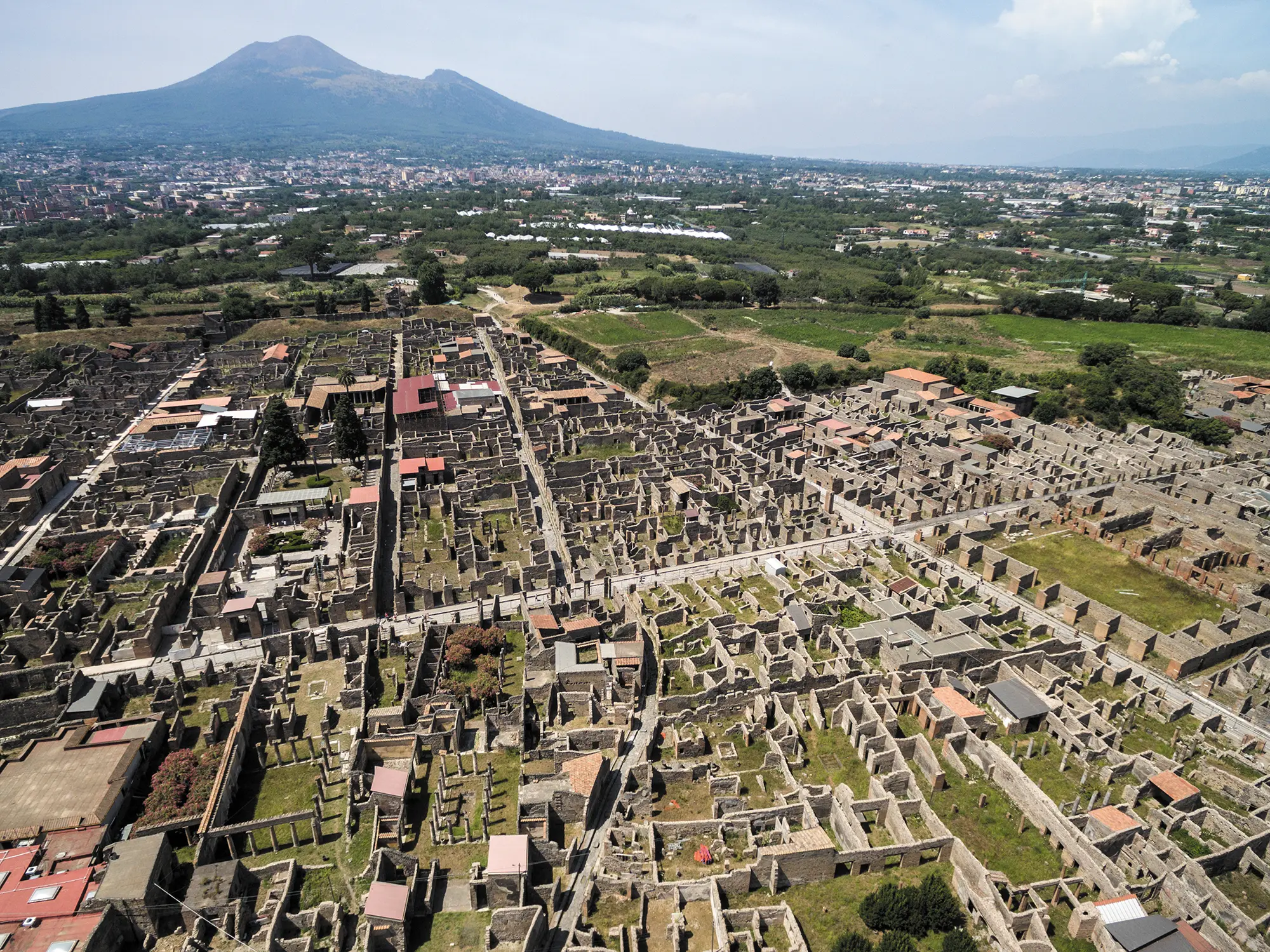 Figure 14 Aerial view of Pompeii Mt Vesuvius is in the background Pompeii - фото 5