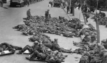 Утро 20 января 1990 г Так оккупанты не ночуют Сквер у РК КПСС 26 Бакинских - фото 14