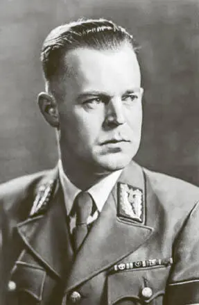 Ehemaliger Gauleiter Hartmann Lauterbacher Mitarbeiter und Verbindungsführer - фото 24