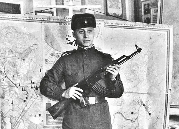 У карты с автоматом Сертолово 1962 г Курсант Дальневосточного танкового - фото 25
