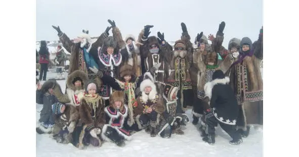 Почему внуки за которыми гоняются бабушки с угощениями или наставлениями не - фото 12