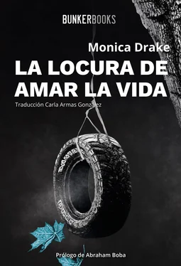 Monica Drake La locura de amar la vida обложка книги