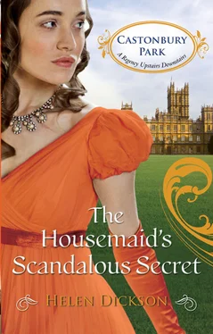 Helen Dickson The Housemaid’s Scandalous Secret обложка книги