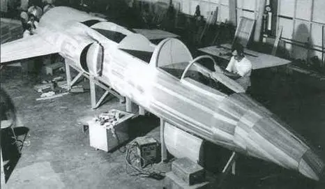 Деревянный макет самолета F104 В ноябре 1952 г когда эскизное - фото 15