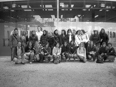 Fig 14 Foto de una visita a un museo con alumnado MuVIM de Valencia Cuando - фото 5