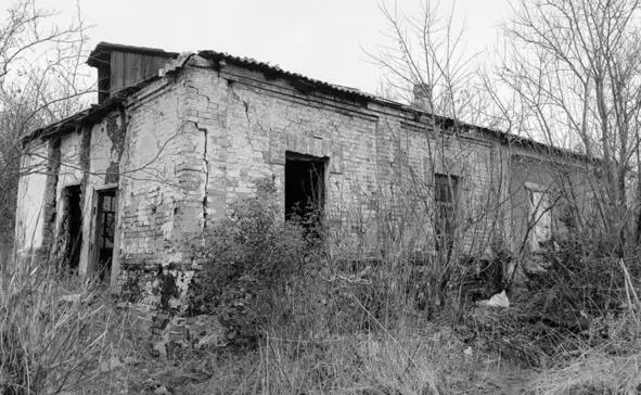 Фото здание восемнадцатая колонна Около Святогоровского рудника было - фото 10