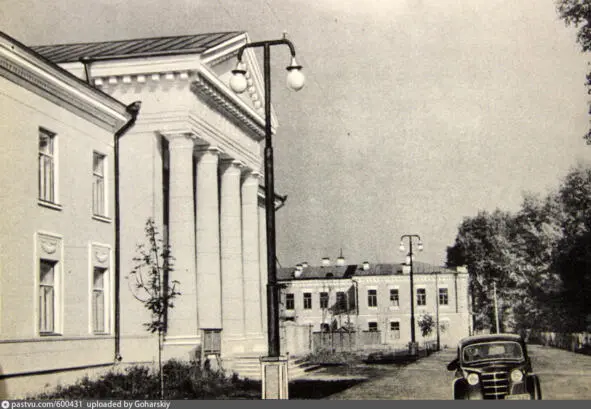 Речица У дома 4 по площади Октября 19501955 Источник - фото 33