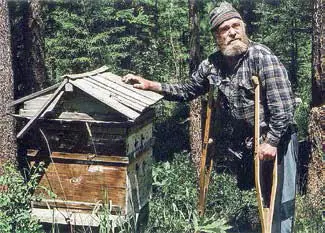 Ерофей не теряет надежды стать пчеловодом Ему обещали хладостойких башкирских - фото 133