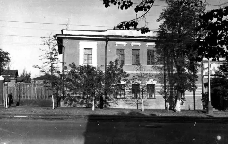 Дом полицмейстера Конец XVIII века Снимок 1960х годов Но вернемся к - фото 51