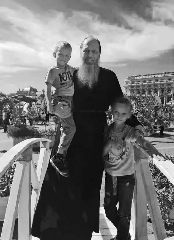 О любви к детям Будь ты за тысячу вёрст от порога Башня лжедуха придавит - фото 10