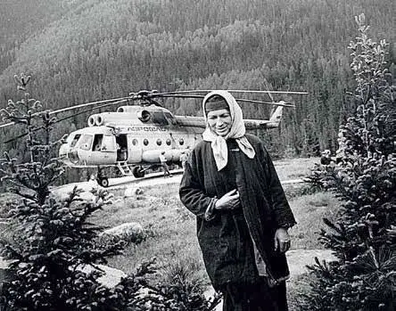 Вся эта Агафьиада может повеселить Надо же человеку както кормиться - фото 8