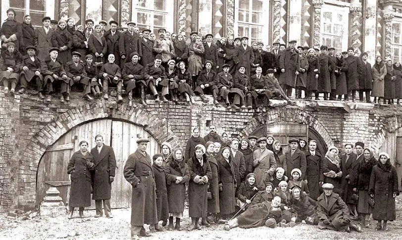 ТроицеСергиева Лавра 1939 год Во время учебы у батюшки постепенно созрело - фото 108