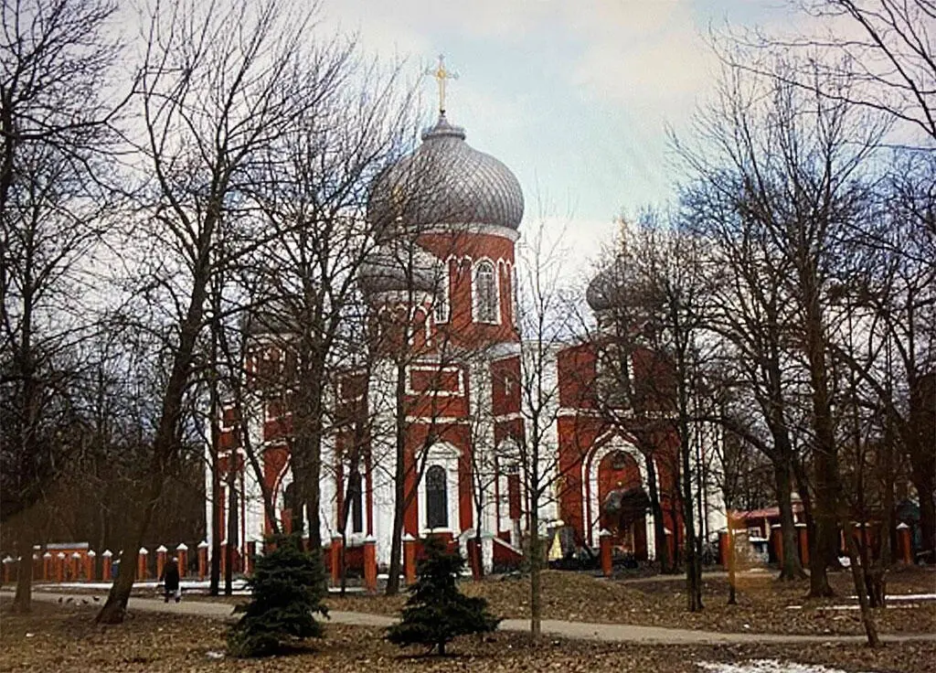 Позже уже в 80х годах прошлого столетия там построили Спорткомплекс ХПИ и - фото 3