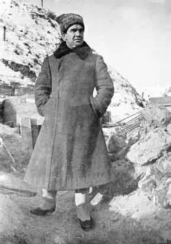 Генераллейтенант В И Чуйков Сталинград январь 1943 г Даже в самом - фото 8