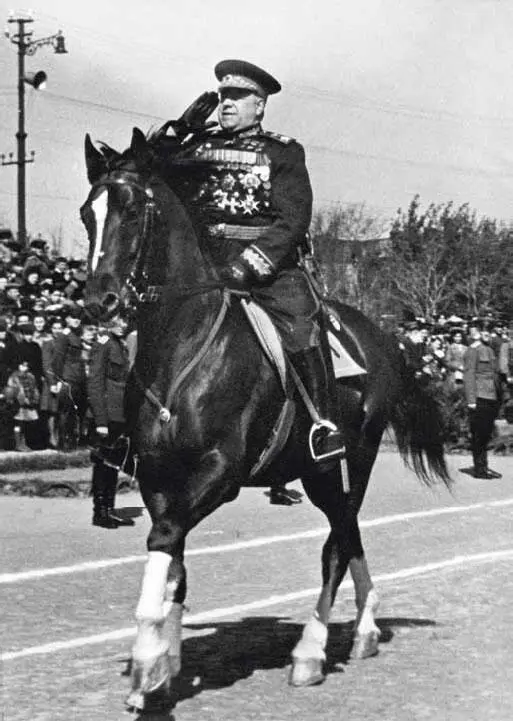 1 мая 1949 г Свердловск военный парад Бывая по своему обыкновению очень - фото 24