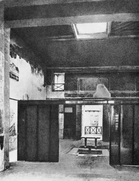 Атриум дома с Деревянной перегородкой II в до н э I в н э В двух шагах - фото 88