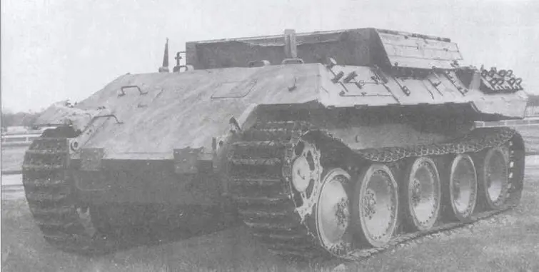 Первый вариант БРЭМ Bergepanther представлял собой Пантеру AusfD со снятой - фото 44
