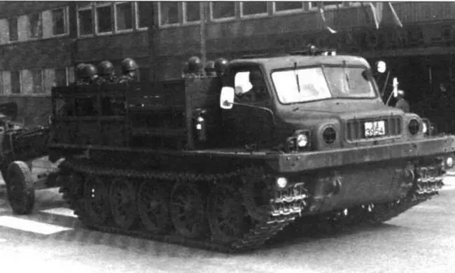Тягач АТС59 на параде в Хельсинки Лето 1976 года АТС59 в одной из частей - фото 38