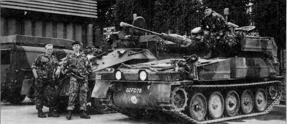 БРМ Сеибр Собственного Ее Величества полка йоменов Великобритания 1997 год - фото 61