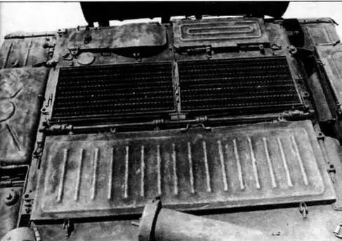 Крыша МТО танка выпуска 1967 года В походном положении уплотнительные крышки - фото 20