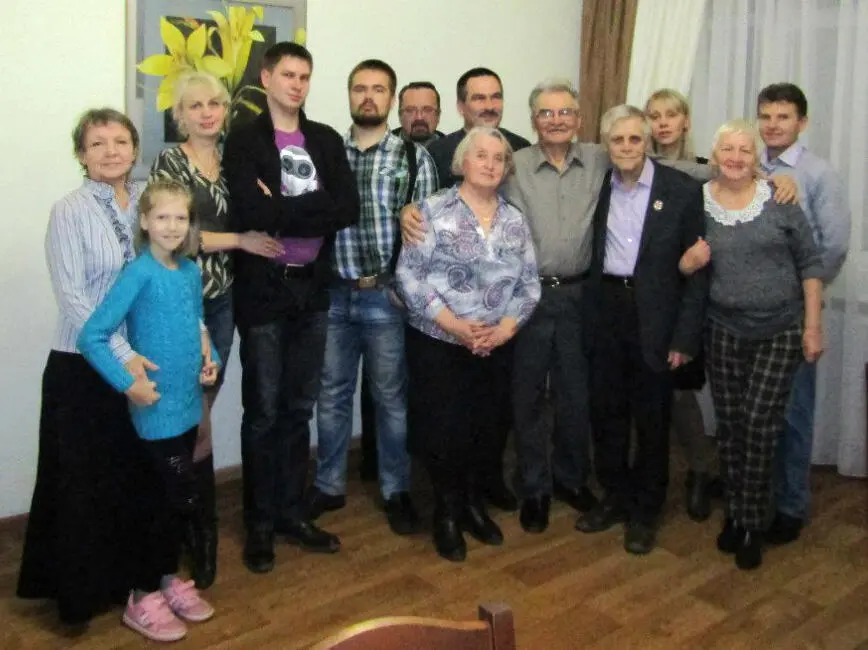 В кругу родственников Профессиональная деятельность в советский период оценка - фото 12