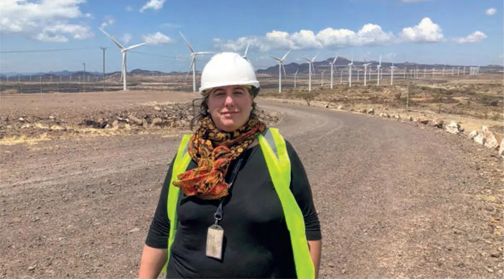 Maria ShawBarragan visiting the EIBfinanced Lake Turkana wind farm We cannot - фото 4