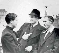 Студенческая молодость М Горбачёв с друзьямиоднокурсниками 1950е годы - фото 7
