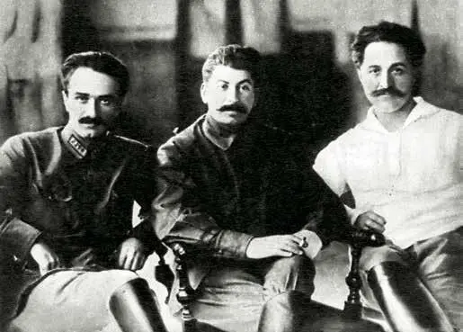 Орджоникидзе Сталин Микоян 1925 г Зиновьев будучи руководителем - фото 17