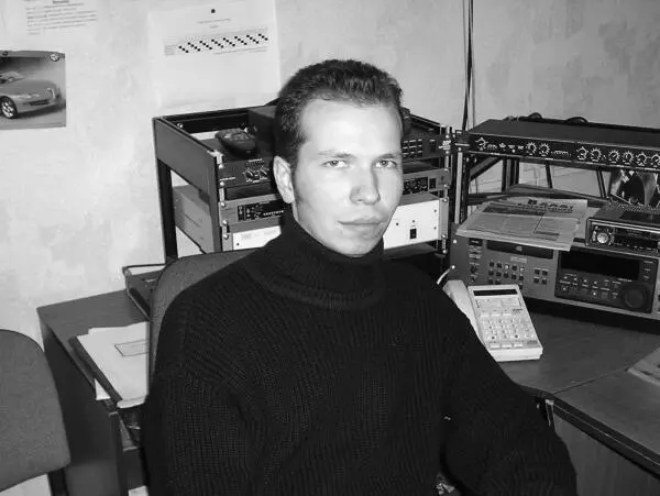 Виталий Хвалеев Олег Кумагин и Павел Хвалеев Датой основания проекта было - фото 2