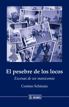 Cosimo Schinaia El pesebre de los locos обложка книги