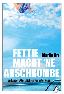 Martin Arz Fettie macht 'ne Arschbombe обложка книги