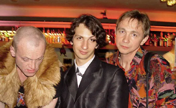 В Веселкин В Преображенский А Пальцев 2005 г Бостонское чаепити - фото 90