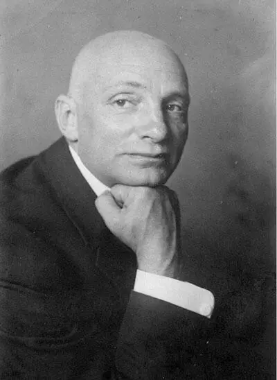 Василий Шульгин 1925 Уже в 1965 году в одном из писем к Эрмлеру Шульгин во - фото 2