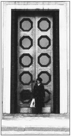 95 97 Ю В Щуко и др Главный павильон 1954 Размер двери соответствует - фото 108