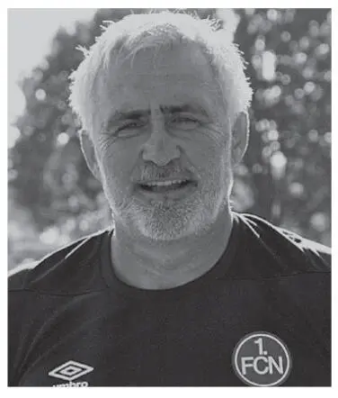 Jörg Dittwar spielte von 1987 bis 1994 für den 1 FC Nürnberg in der - фото 4