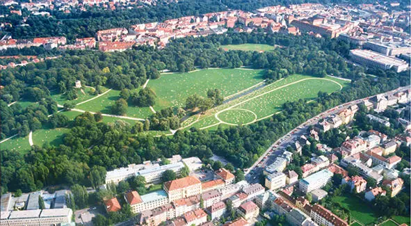 Die NackertenWiese war ursprünglich der Militärgarten der Teil über dem Bach - фото 14