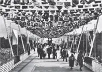 Landi 1939 Die Höhenstrasse mit den 3000 Wappen der Gemeinden war der - фото 3