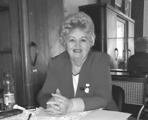 Родилась 18 октября 1941 года в многодетной семье рабочего в г Ичня - фото 14