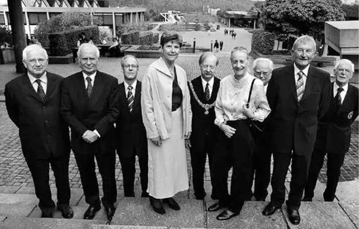 Zwei Ehrendoktorinnen und sechs Ehrendoktoren ernennt die Universität Zürich - фото 2