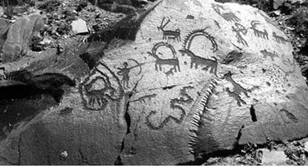 Prähistorische Felsbilder an den Ufern des Onegasees Onegasee entfernt liegt - фото 27
