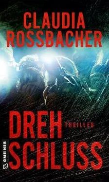 Claudia Rossbacher Drehschluss обложка книги