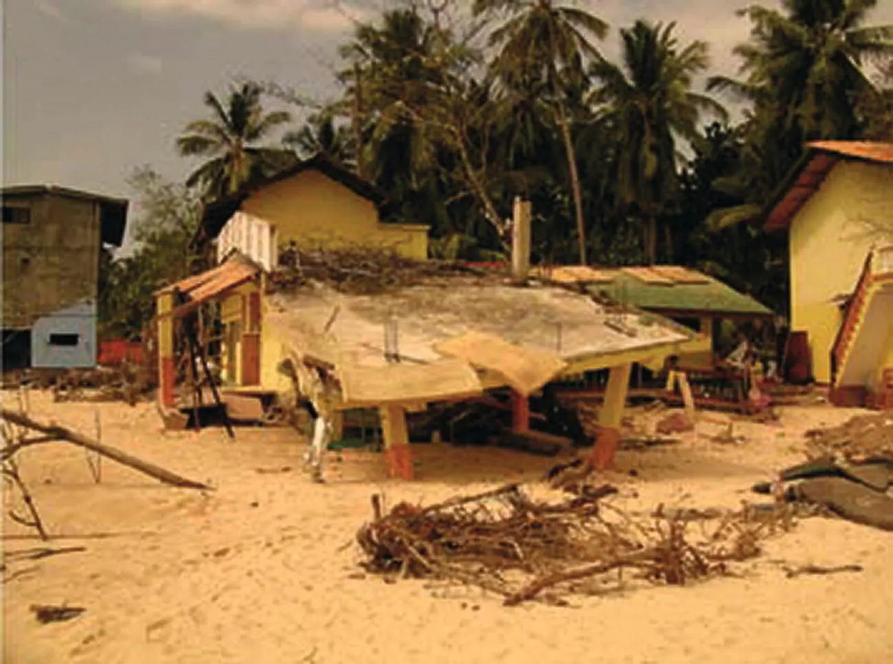 Figure 28Damage caused by the 26 December 2004 tsunami at Unawatuna Sri Lanka - фото 9