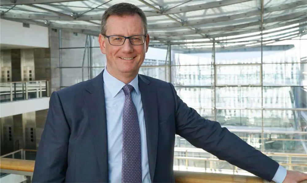 Simon Barnes Head of Advisory Services A digital recovery has moved towards - фото 3