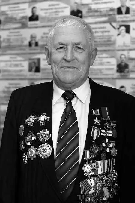 Народився 5 вересня 1950 року в місті Вишній Волочок Тверської області тоді - фото 2