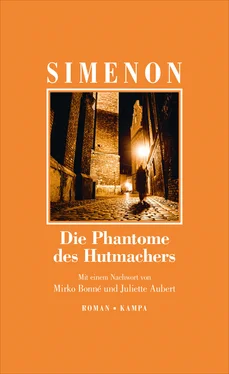 Georges Simenon Die Phantome des Hutmachers обложка книги