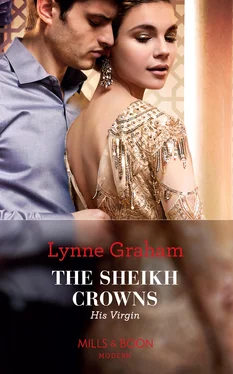 Lynne Graham The Sheikh Crowns His Virgin обложка книги