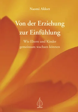 Naomi Aldort Von der Erziehung zur Einfühlung обложка книги